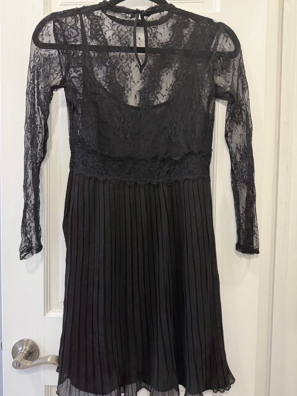 Zara Black Lace Long-Sleeve Pleated Dress